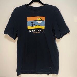 Life is Good Crusher Sunset Cruise Shirt in Small